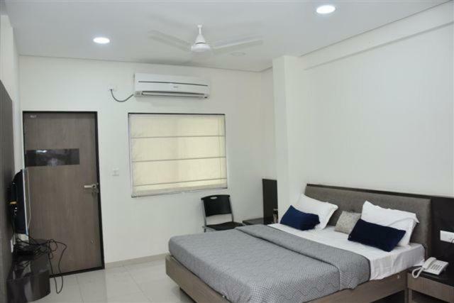 Sai Krupa Lawn And Regency, Buldhana Exterior foto