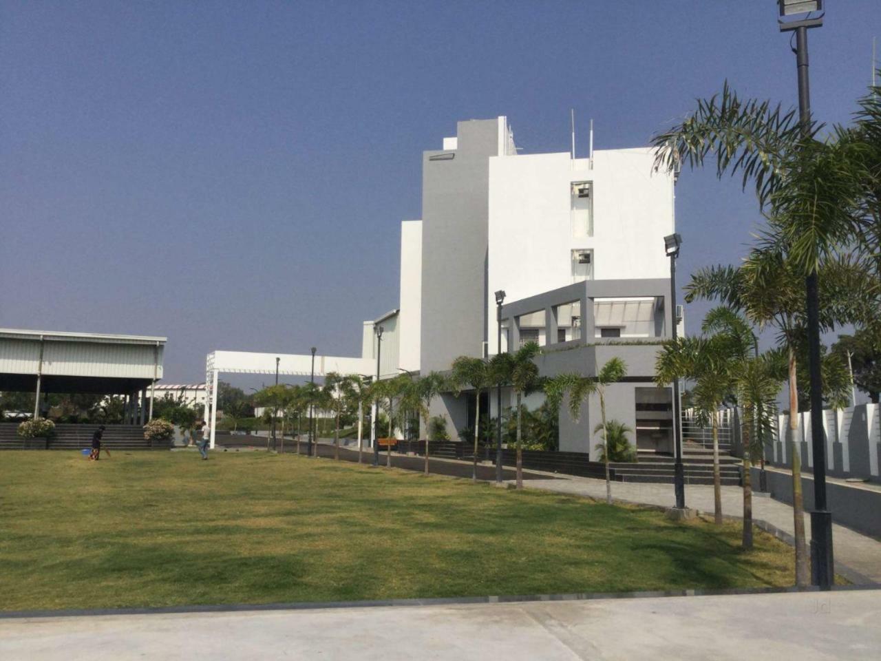 Sai Krupa Lawn And Regency, Buldhana Exterior foto
